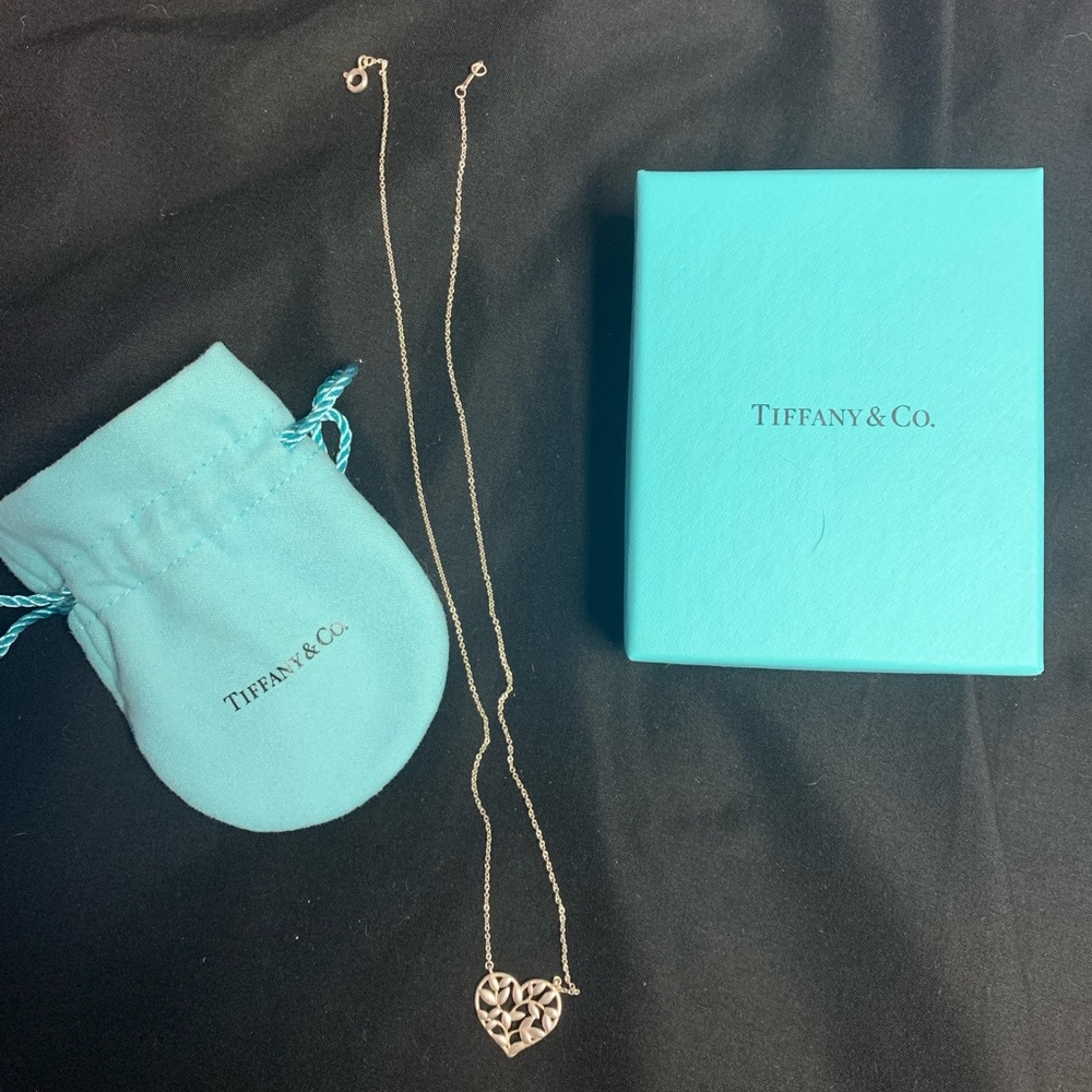 Tiffany & Co Olive Leaf Heart Pendant